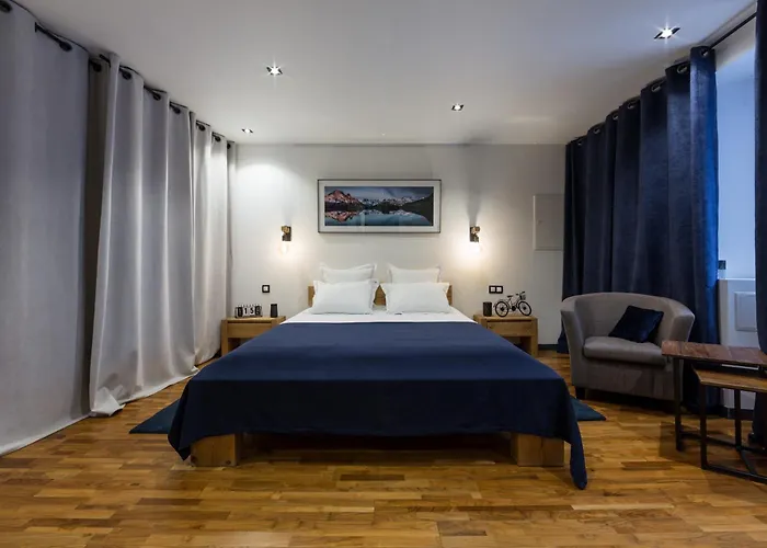 Les Sainte Claire 안시